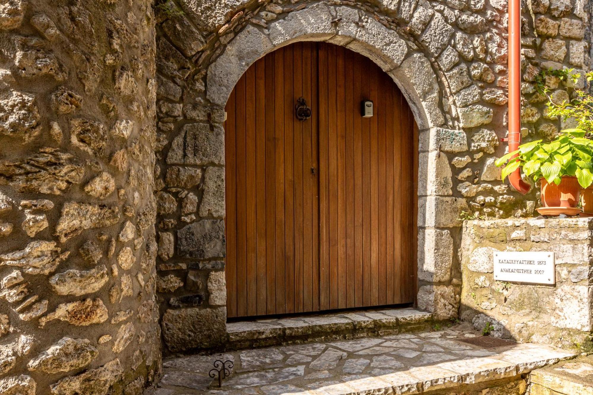 Rustic In Heart Of *